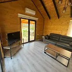 101 Guen Kiralik House Kayacik 別荘 *